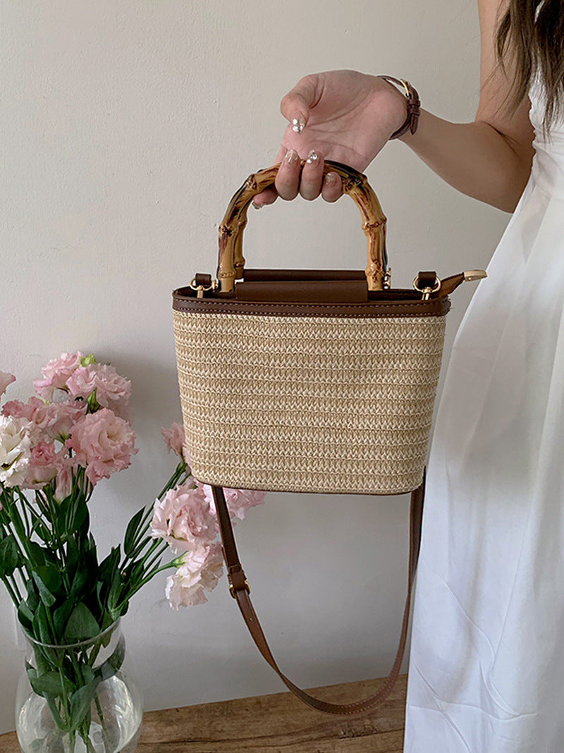 peopleterritory Advanced Texture Small Bag Women's Summer  New Niche Messenger Bag Woven Women's Portable Straw Bucket Bag