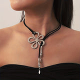 Vintage Bohemian Hollow Flower Clavicle Chain Rope Y-Shaped Collar Simple Beach Alloy Necklace