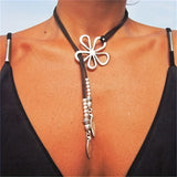 Vintage Bohemian Hollow Flower Clavicle Chain Rope Y-Shaped Collar Simple Beach Alloy Necklace